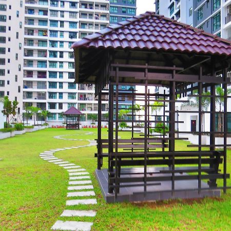 The Garden By J&G Vacation Homes Skudai Eksteriør bilde